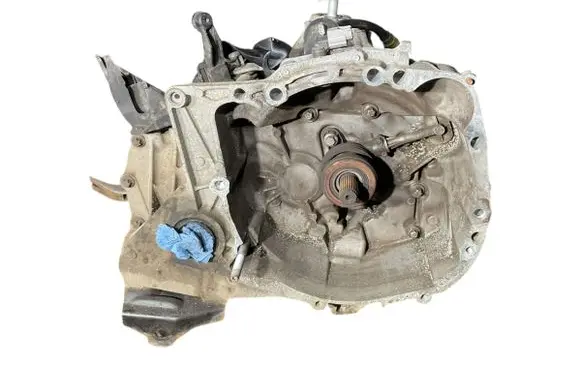 Renault Clio IV Manual 5 speed gearbox 