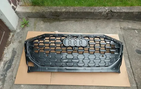 Audi Q5 SQ5 GU Manufacturer badge logo/emblem 8MA853653B