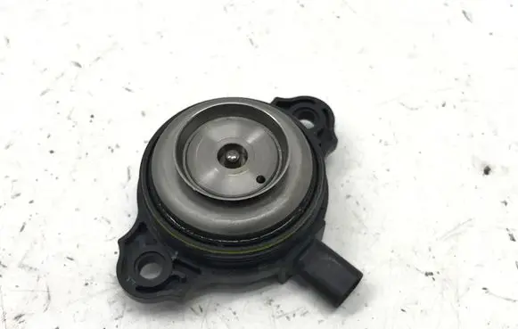BMW X1 U11 Camshaft speed sensor 9470457
