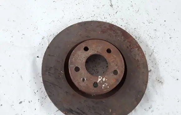Volkswagen PASSAT B6 Front brake disc NOCODE