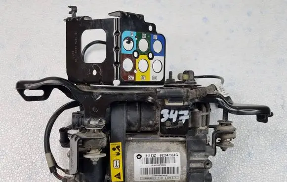 Jeep Grand Cherokee Air suspension compressor/pump 68204730AG P68204730AG