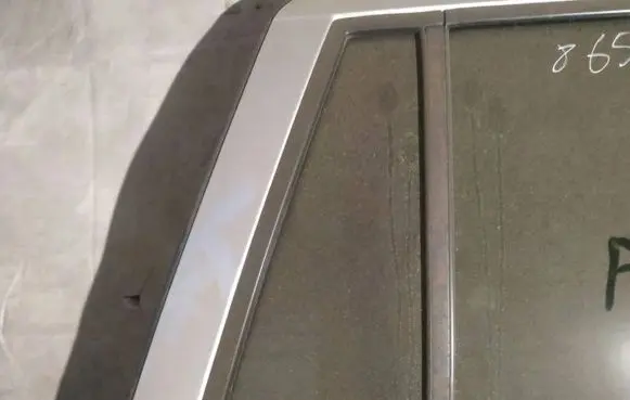 Rear vent window glass