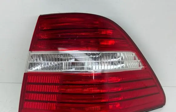 Lexus LS UCF30 Rear/tail lights