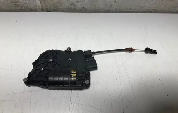 BMW 7 F01 F02 F03 F04 Rear door soft close latching motor 4153309800