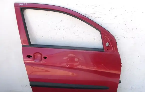 Suzuki Celerio Front door