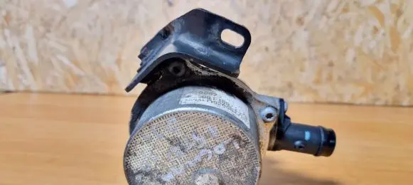 Renault Laguna III Vacuum pump 7006730300