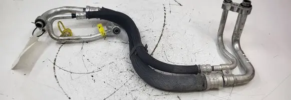 Tesla Model Y Air conditioning (A/C) pipe/hose 162591099B