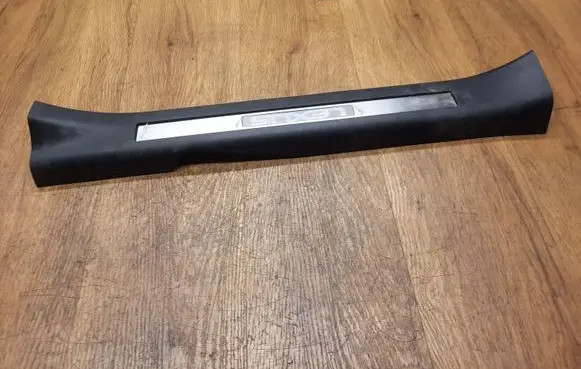 Lexus RX 450H Side skirt front trim 6792048130
