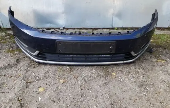 Volkswagen PASSAT B7 Front bumper