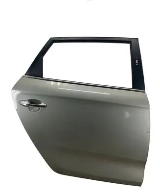 KIA Carens III Rear door 