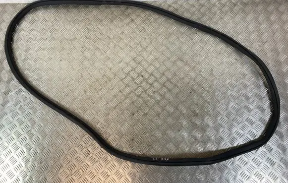 Jeep Grand Cherokee WL Front door rubber seal