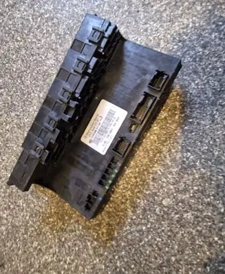Mercedes-Benz E W211 Fuse module 2115452201