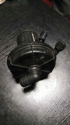 BMW 3 E46 Secondary air pump 72812900