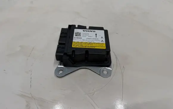 Volvo XC40 Airbag control unit/module 32315799