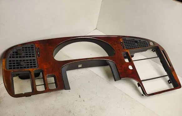 Dashboard trim