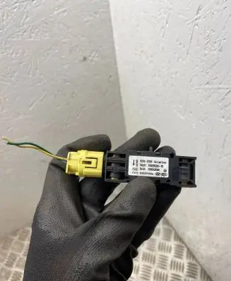 Hyundai Tucson JM Airbag deployment crash/impact sensor 959202E000 0285003035 SA320020000