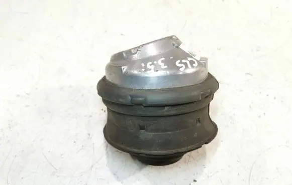 Mercedes-Benz CLS C219 Engine mount bracket A2112402717