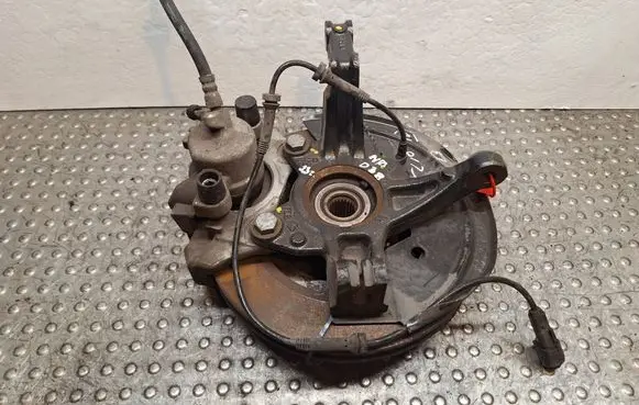 Renault Clio IV Front wheel hub spindle knuckle S25056038 400145894R