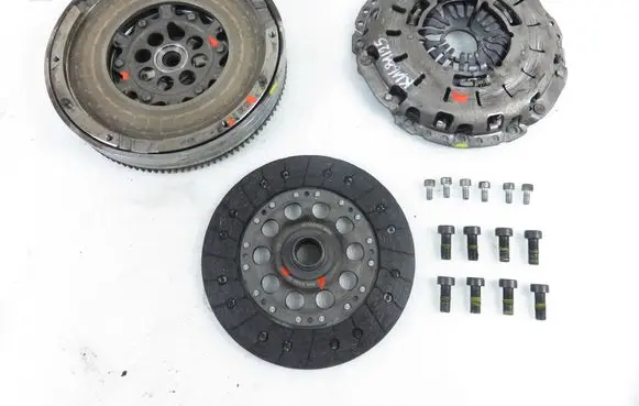 BMW 3 E46 Dual mass flywheel 324033610 415040110 124033610