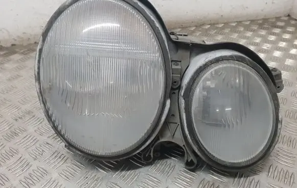 Mercedes-Benz E W210 Headlight/headlamp 15060800