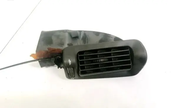 Volvo V70 Dash center air vent grill 9158449