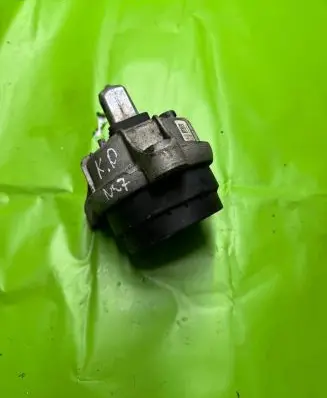BMW 5 F10 F11 Engine mount bracket 6785602 210613
