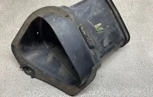 Opel Insignia A Air intake duct part 13325924