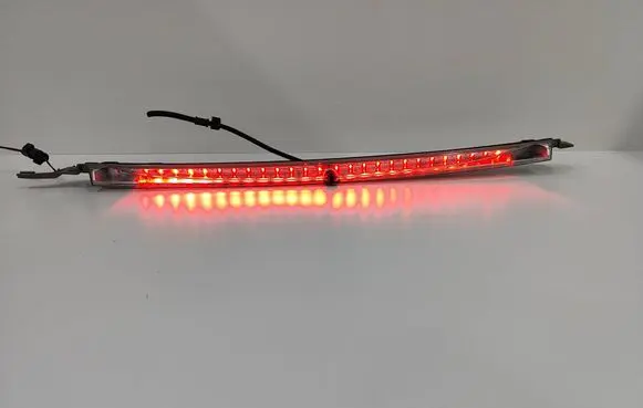 BMW 5 E60 E61 Third/center stoplight 229821 021706 229810