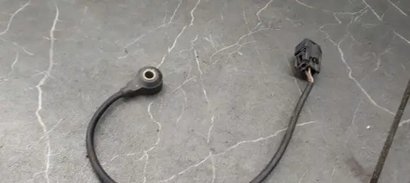 Ford Focus Detonation knock sensor 98MF12A699AB