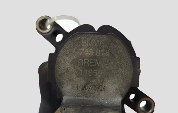 BMW 5 E39 High voltage ignition coil 1748018