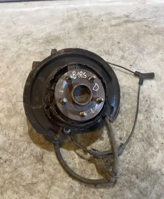 Toyota Avensis T250 Rear wheel hub
