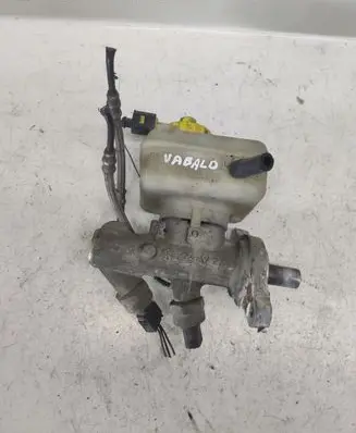 Volkswagen New Beetle Master brake cylinder