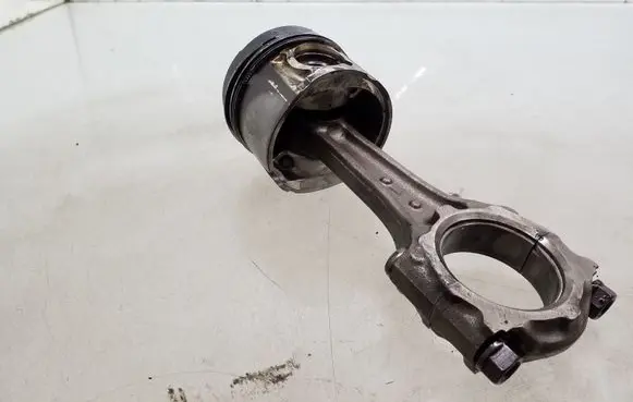Opel Astra H Piston with connecting rod P885 2971B
