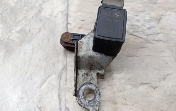 BMW 5 E39 Headlight/headlamp level sensor 1093697