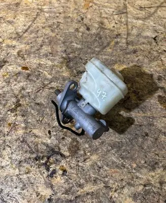 Audi Q7 4L Master brake cylinder 03350887631 03350887621