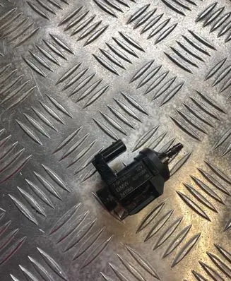 BMW 3 G20 G21 Vacuum valve 70478502 24T065 857059