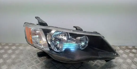 Mitsubishi Outlander Headlight/headlamp P5584R