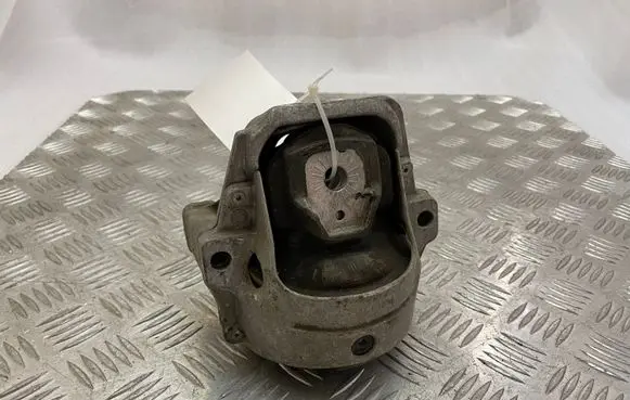 Audi A5 Sportback 8TA Engine mount bracket 8R0199381AN