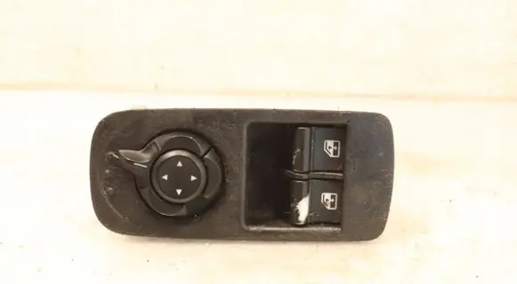 Alfa Romeo Mito Electric window control switch