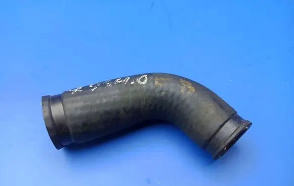 Jaguar XJS Engine coolant pipe/hose 952X9239A4