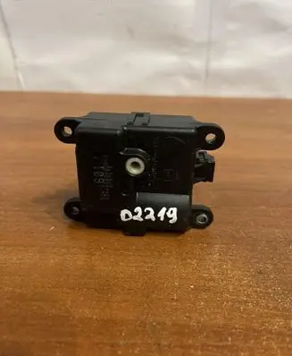 Renault Laguna III Intake manifold valve actuator/motor A24843A8400002 D2219