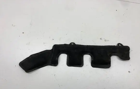 Porsche Cayenne (92A) Other engine bay part 06E103979B