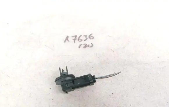 Volkswagen Golf IV Interior temperature sensor 1H0907543A 750400