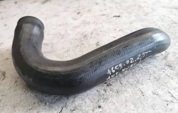 Audi A6 S6 C5 4B Intercooler hose/pipe 4b0145745a