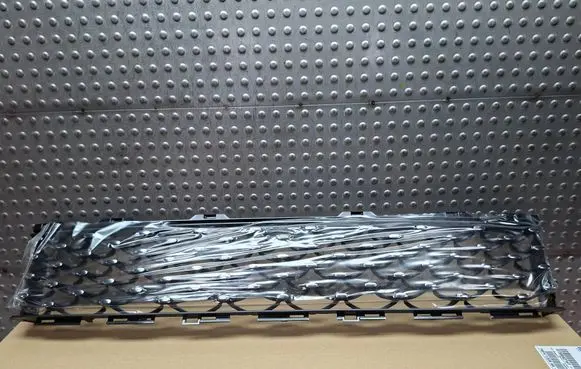 Fiat 500 Front bumper lower grill S26336938 735619520
