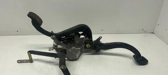 BMW 5 E39 Pedal assembly 1164854