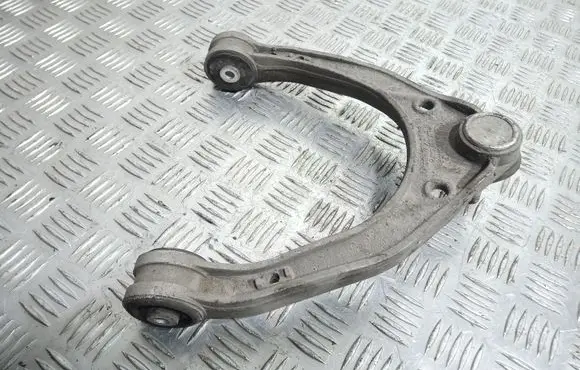 Porsche Cayenne (9PA) Front lower control arm/wishbone 7L0407047A