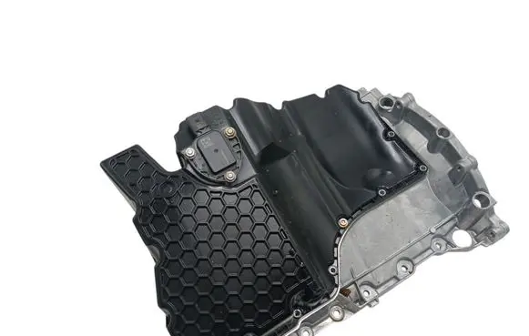Volkswagen PASSAT B9 Oil sump 06L103603AG