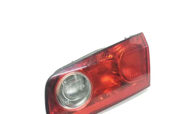 Tailgate rear/tail lights