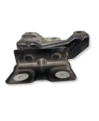 Land Rover Evoque I Fender mounting bracket BJ3216E129A